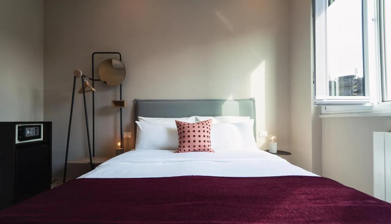 פלרמו Zefiro Suites 2*,