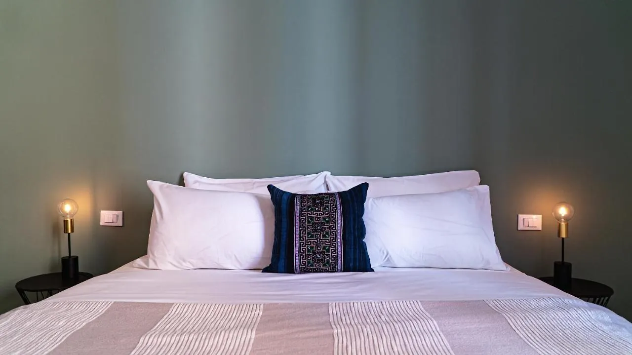 פלרמו Zefiro Suites 2*,